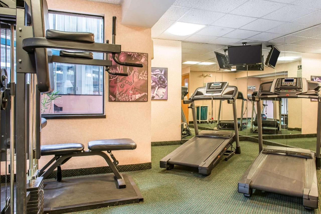 Quality Inn And Conference Center Springfield Bagian luar foto